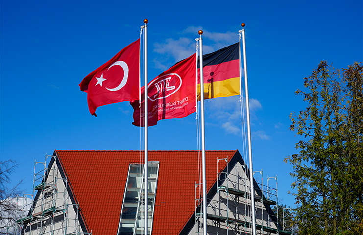 Erftstadt Cennet Camii önemseyelim